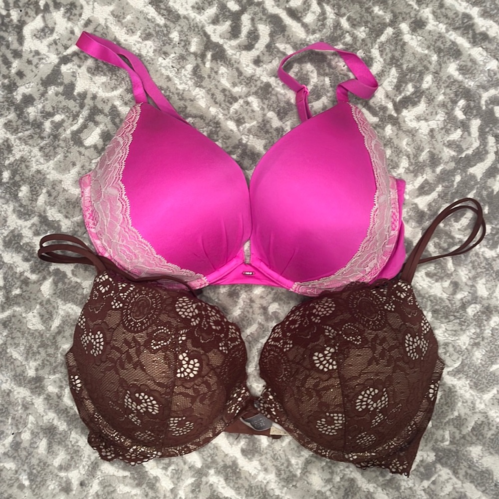 Lot of two sexy Victoria’s Secret bras size 34DD